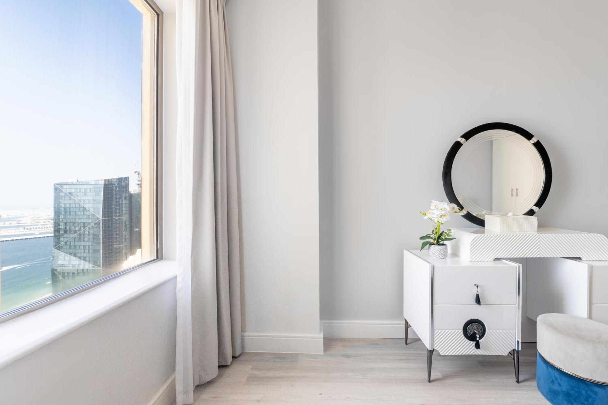 Luxury Jbr - Full Sea View - Free 5* Access Apartment *